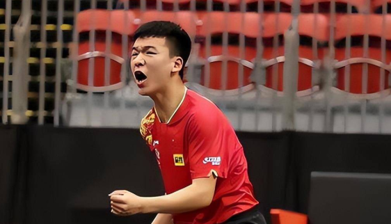 滑雪运动员 滑雪运动员