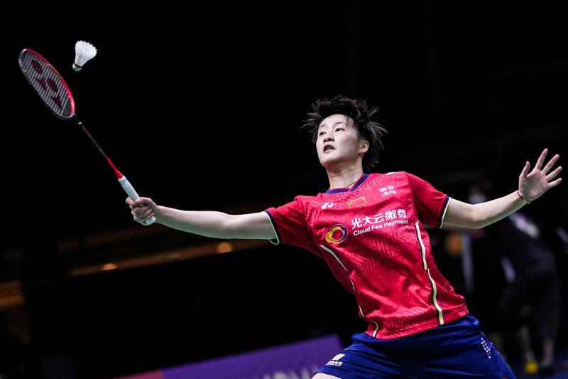 球吸引包夹 球吸引包夹