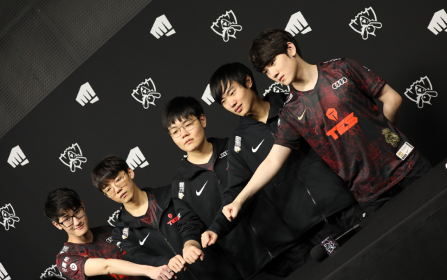 的定位从来 的定位从来